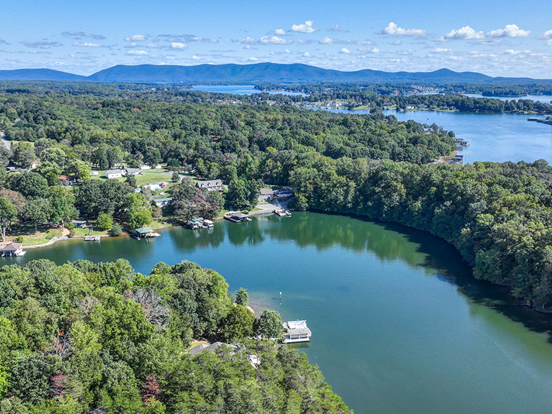 Outdoor adventures in Smith Mountain Lake for every type of Enthusiast ...